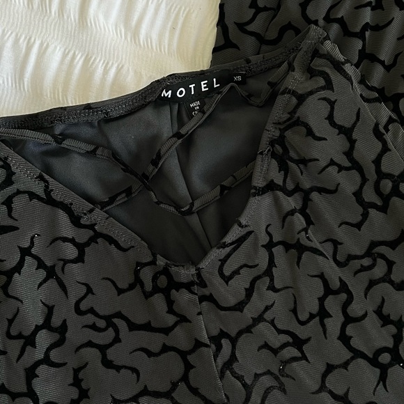 Cut out matching pant set - Picture 3 of 4